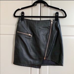 Sexy leather skirt